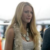 Blake Lively on the set of 'Gossip Girl' shooting on location | Picture 68572